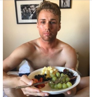 头条功能实验室：美国演员安德鲁湿疹和皮癣用这个食疗得到改善