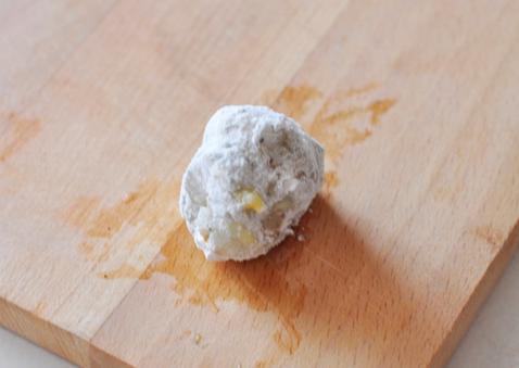 芝士虾球的制作方法视频,椒盐虾球的做法儿童吃的