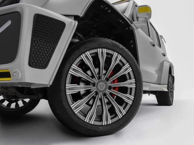 坦克300推赛博朋克版，预售30.8万元，长城真有点“飘”了