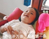 每天要喝八桶水吗,每天喝8杯水皮肤真的会变好吗