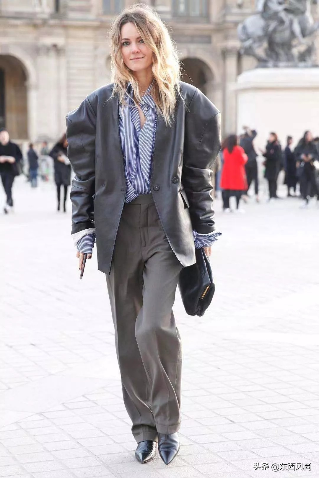 论一件黑西装到底有多能搭,皮西装真的百搭