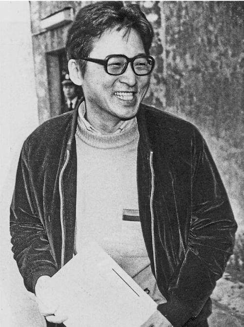 为啥李敖总骂余光中,怎么看待李敖说话的魅力