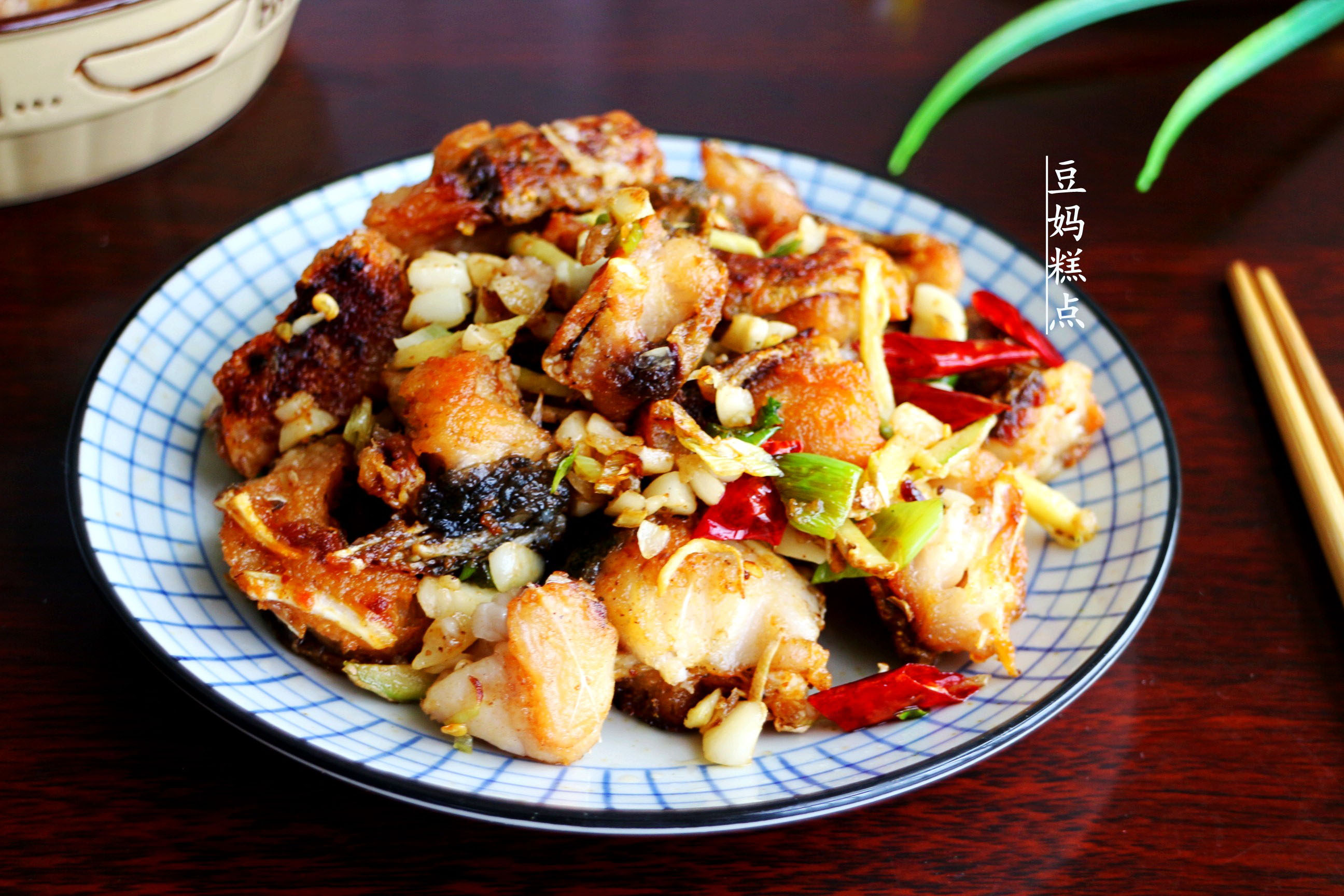 煎鱼块怎么煎又省油,怎样煎鱼块才能入味