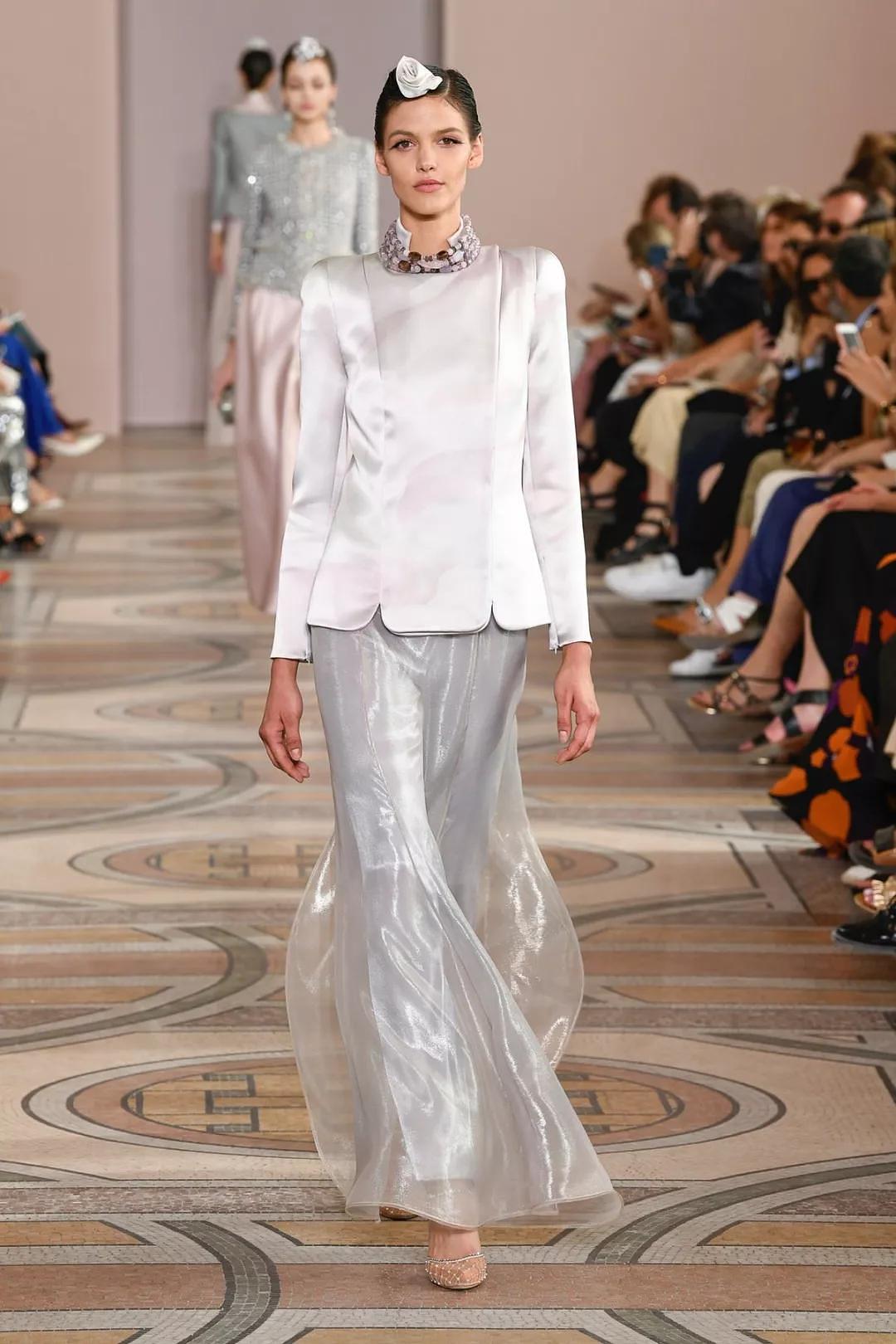 优雅不是炫耀,阿玛尼高定装