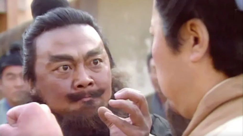 三国中刘备到底会不会武功,三国刘备打东吴