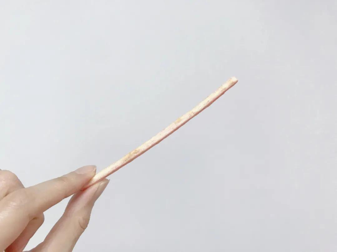 吃完樱花味零食，像被女仆装*男猛**暴打一顿