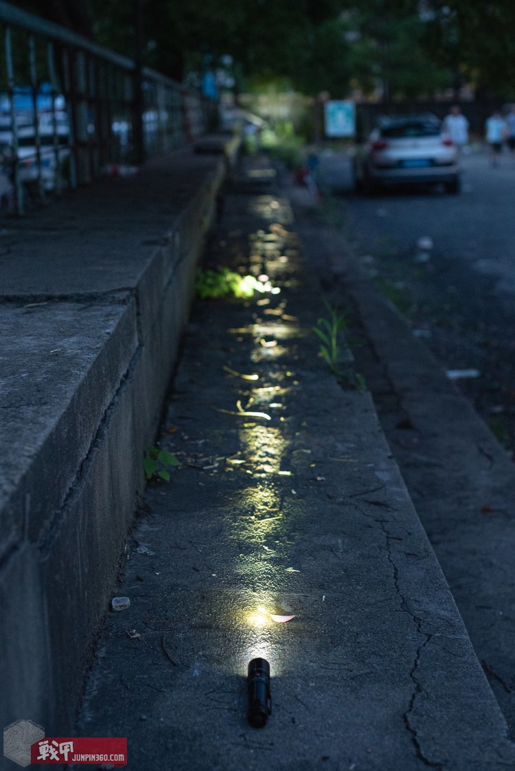 fenixtk30手电测评,fenixtk30激光手电拆解