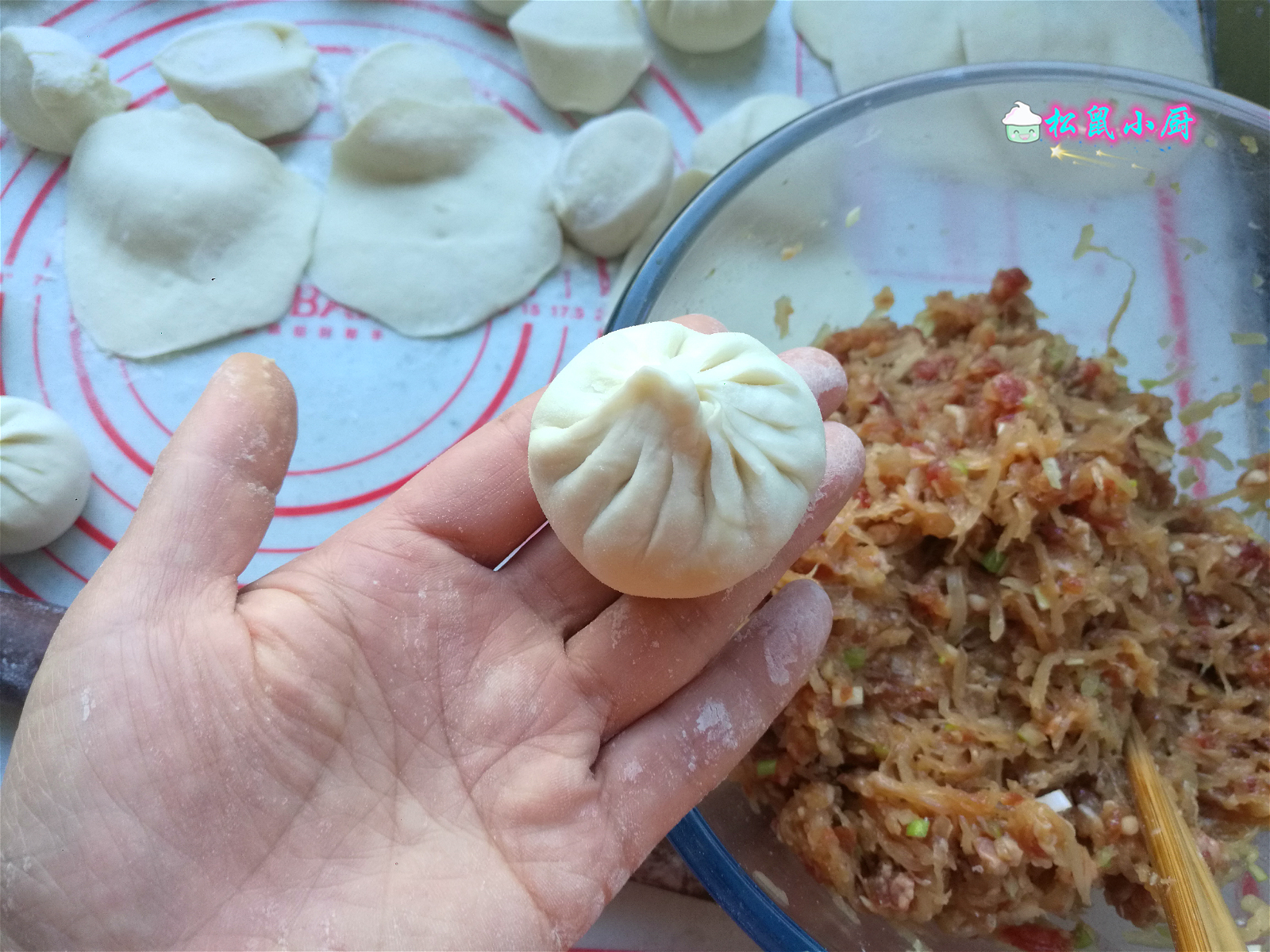 婆婆蒸的大包子真好,蒸大包子比较软的方法