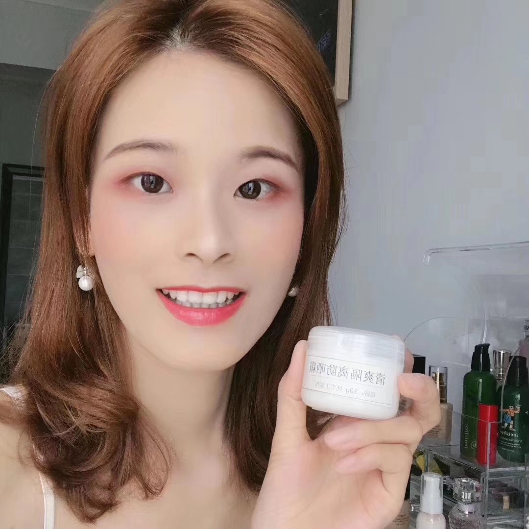 毛孔粗大是什么原因怎样改善,毛孔粗大如何改善男生洗面奶