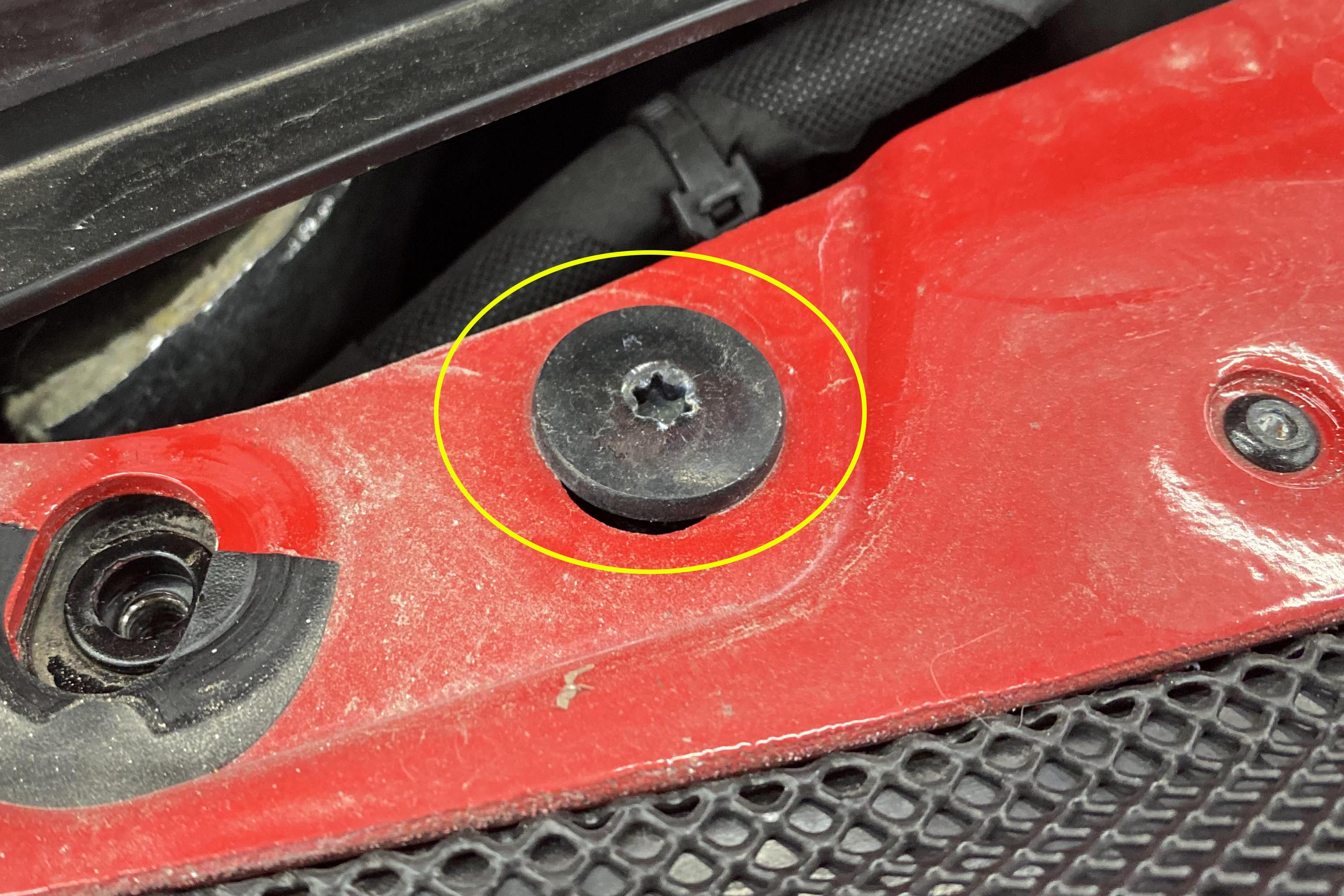 300000买的法拉利488修复,2018年的法拉利488还值多少