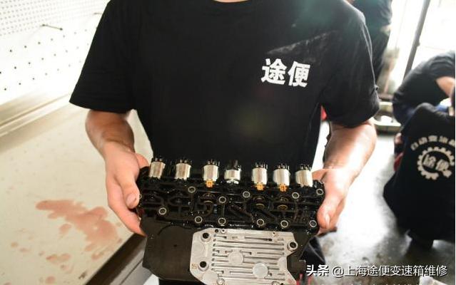 君威发动机与变速系统维修或保养,别克君威发动机和变速系统保养