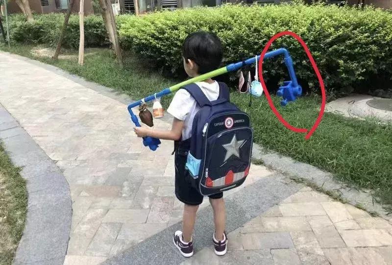 小孩腿型和坐姿有关系吗,孩子长短腿是什么原因引起的