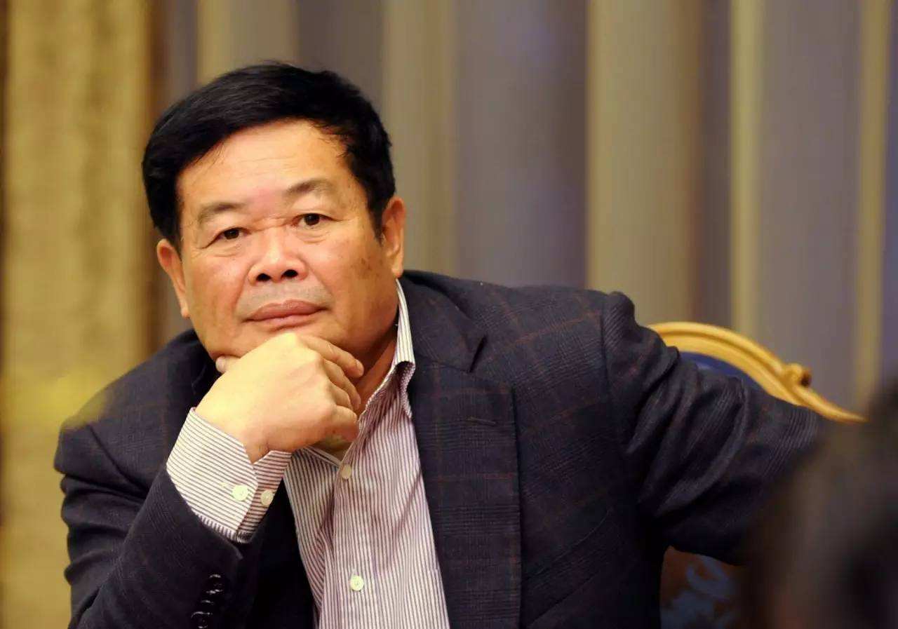 工厂陷入用工荒年轻人宁愿送外卖,年轻人宁愿送外卖也不去职校