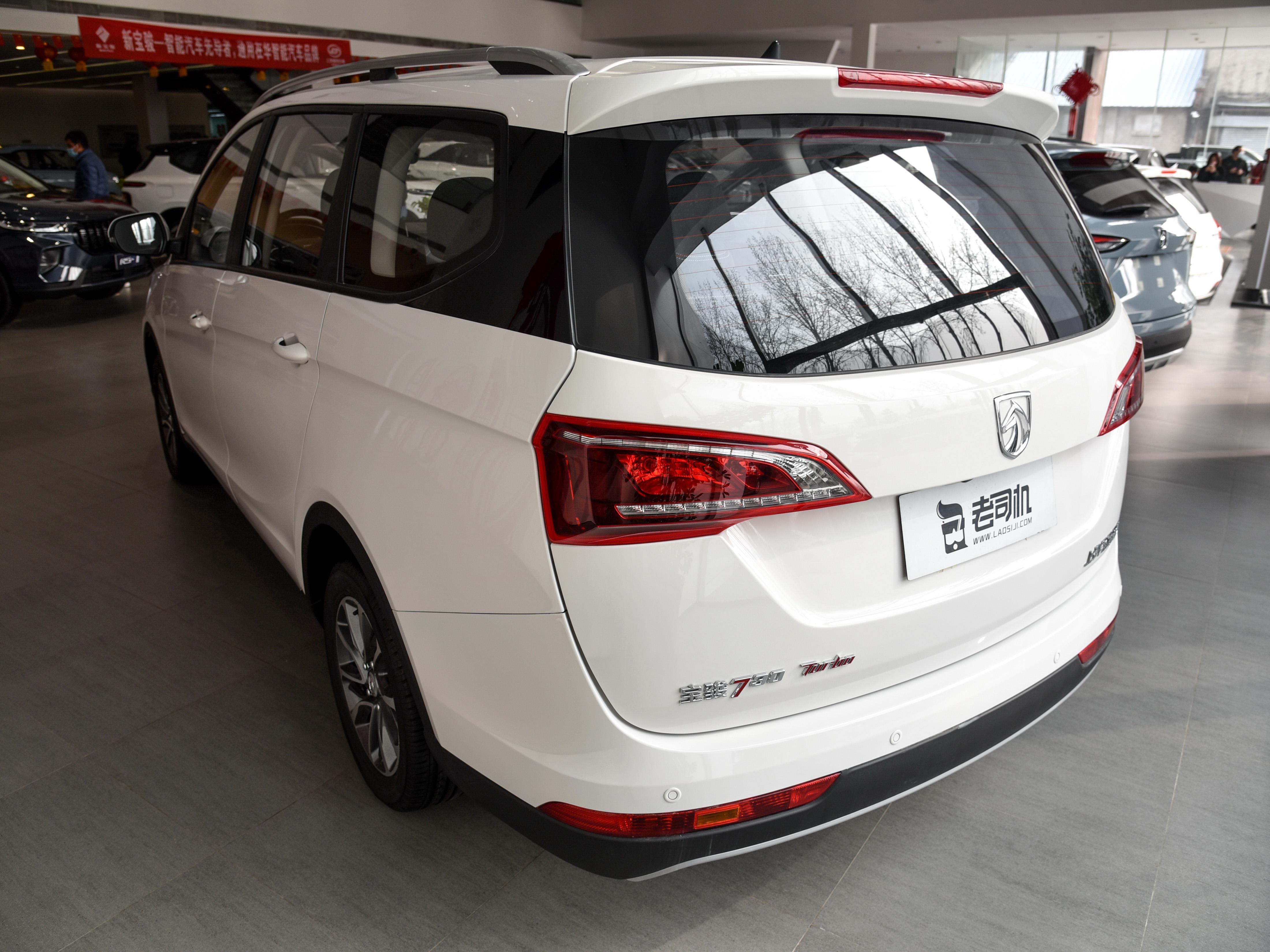 7座mpv推荐8-15万油耗低,宝骏730自动1.5t油耗多少钱一公里