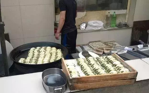 天津锅贴的正宗做法,天津红桥最好吃锅贴