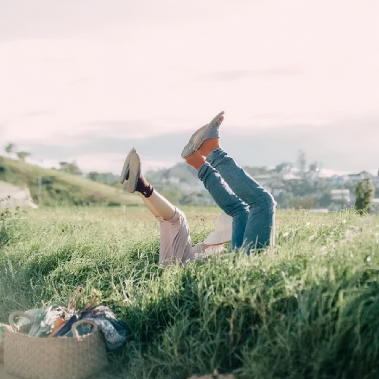 情侣必看！让人看了直呼好想谈恋爱的情侣穿搭和拍照技巧