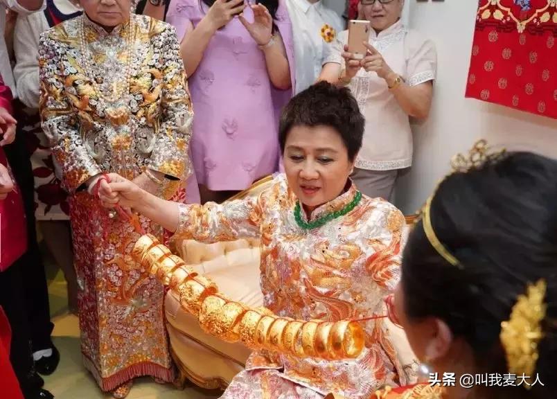 奚梦瑶何超盈气场全开,赌王女儿何超盈奚梦瑶