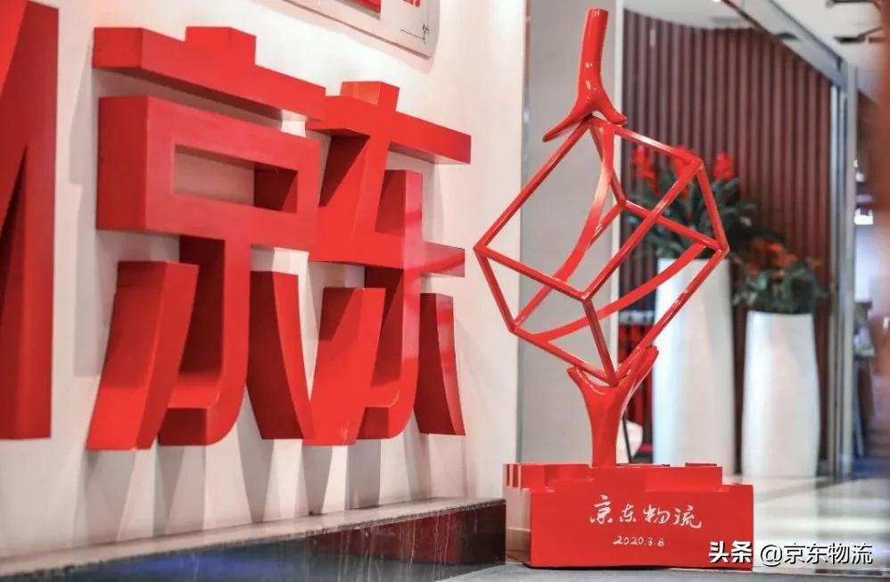 毕业老师送礼物,老师送礼物给我我应该怎样说