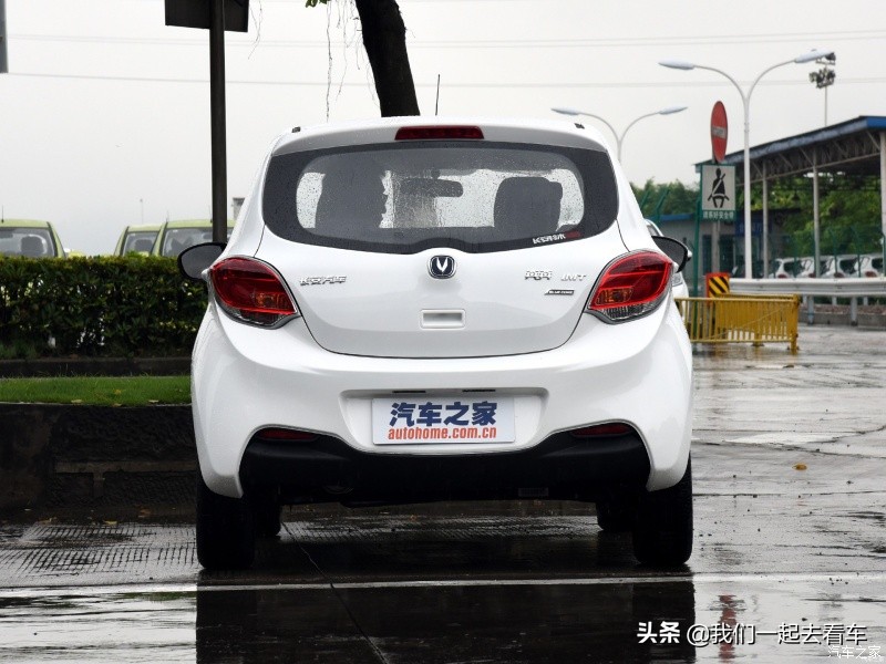 长安新奔奔天窗版,长安奔奔mini和奥拓哪个空间大