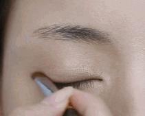 化妆全过程及注意事项,正确化妆流程和注意事项