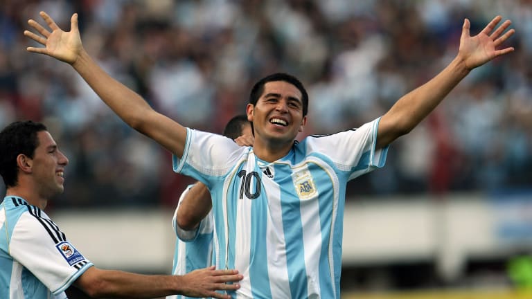 17-18赛季阿奎罗,阿奎罗中锋