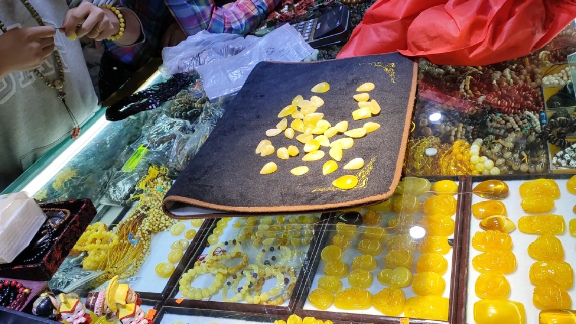 西藏的年轻人去外面打工吗,年轻人去西藏做什么工作