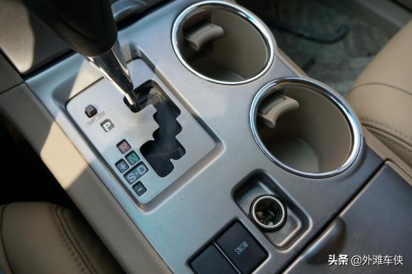 19款丰田汉兰达2.0t四驱尊贵7座,试驾2010款丰田汉兰达