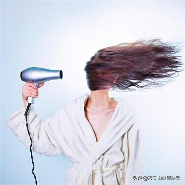 脱发联合治疗方案,脱发斑秃吃黄金搭档管用吗