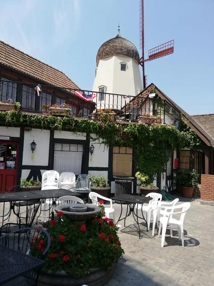 美国加州丹麦小镇,美国加州西雅图小镇