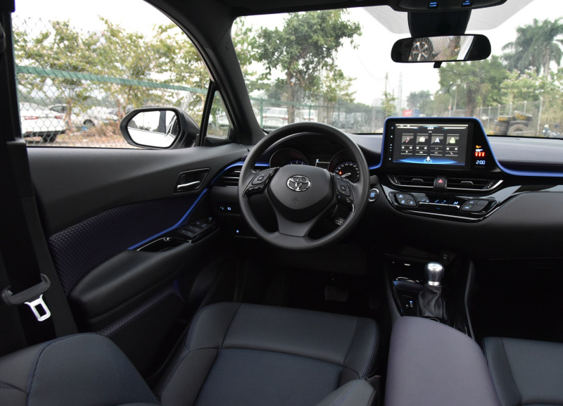 丰田c-hr和逍客哪个好,标配10气囊