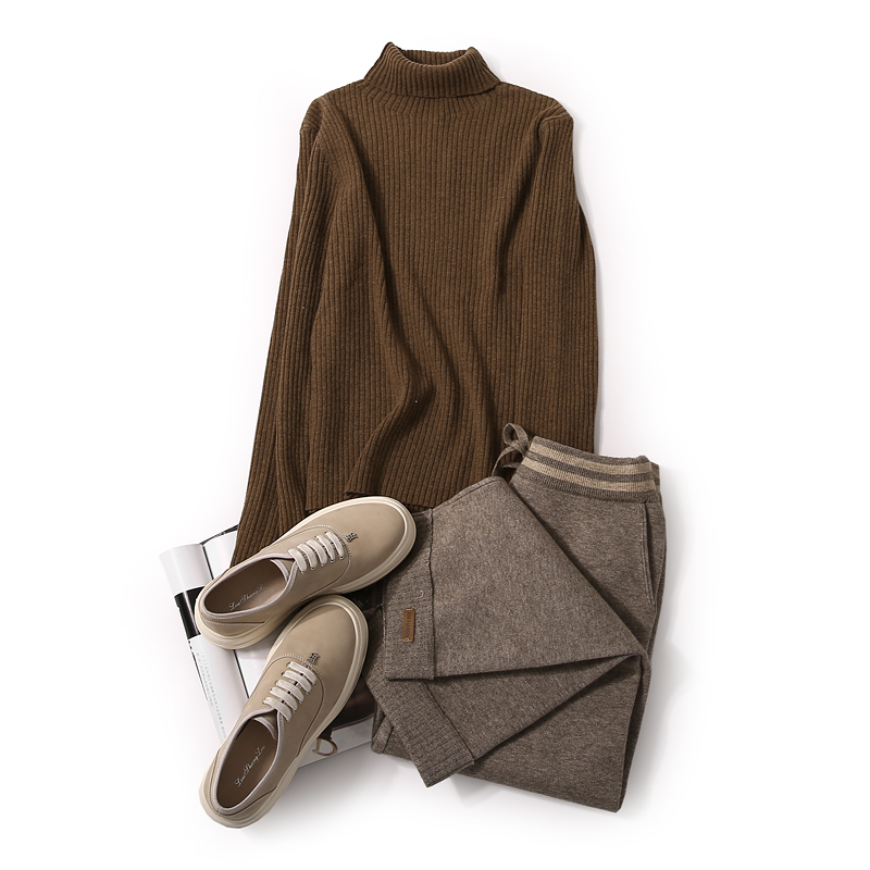 新年聚会要时髦得刚刚好 (春节聚会想穿得洋气)