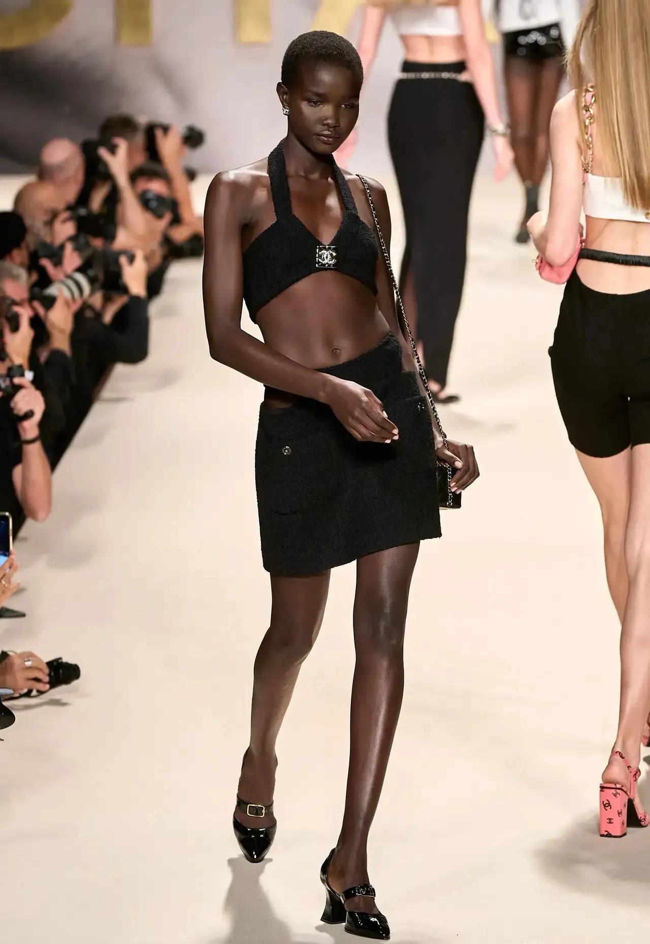 香奈儿chanel2020秀,香奈儿2022春夏女装发布会