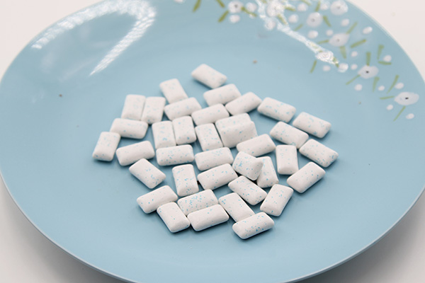 不小心吞下了口香糖怎么办,不小心吞下口香糖会怎么样