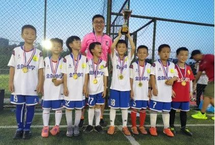 奔跑吧少年体育联赛,奔跑吧少年足球比赛火热开赛