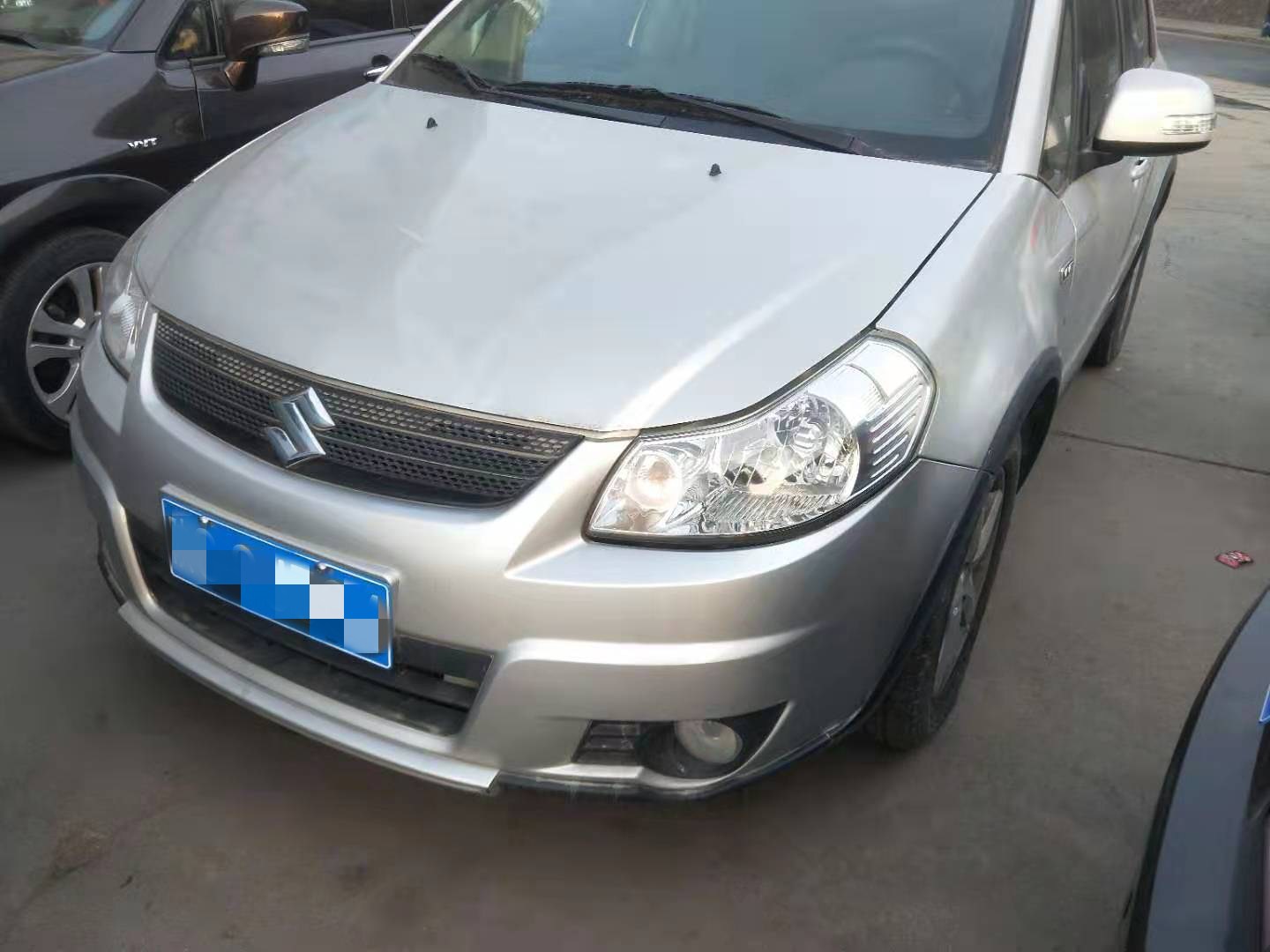 2万天语sx4二手车,2万左右18款铃木天语sx4白色二手