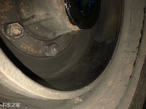 轻卡油刹刹车不灵怎样修理,轻卡四轮保养加换刹车片