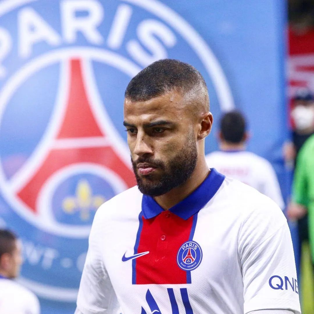 皮克巴萨欧冠,欧冠巴萨1-4巴黎皮克失落的身影