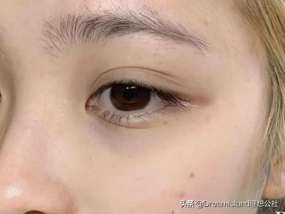 秋冬水润的粉底液,秋冬水润持妆粉底液