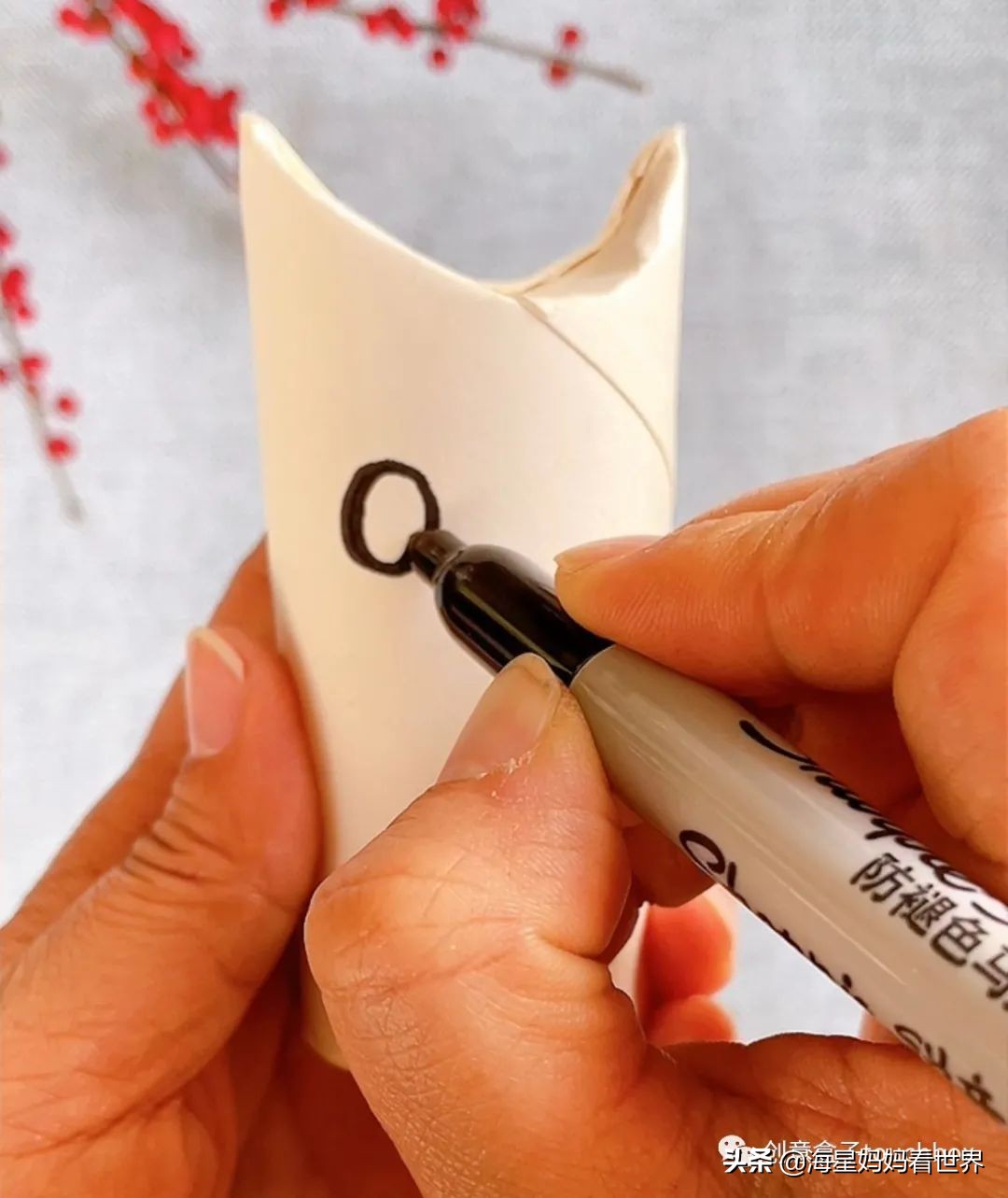 春节到，超可爱的牛卡片、牛灯笼、纸筒牛开心玩起来