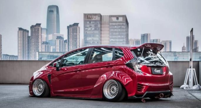 8万本田飞度,8万块平民超跑