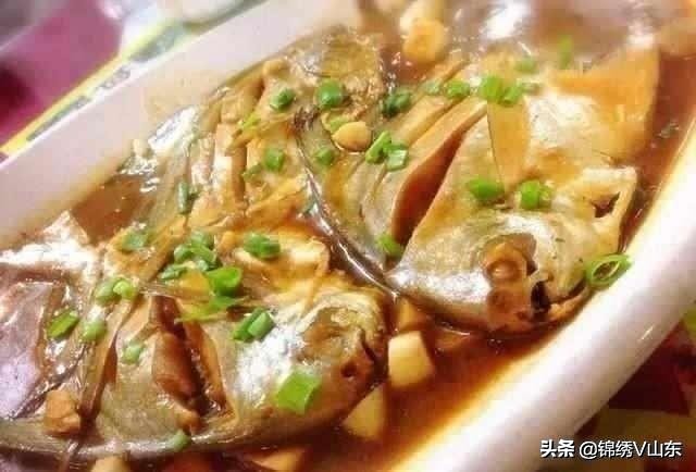 红烧鲳鱼大杂烩做法,鲁菜烧鲳鱼的做法