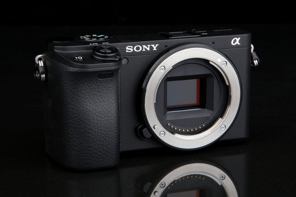 Vlog小能手索尼APS-C画幅微单A6400评测