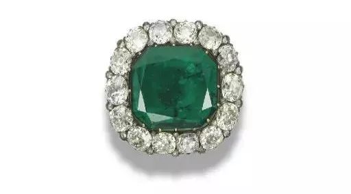 17岁抛夫弃子,一个用身体换金钱的*女妓**,凭什么有名有利?