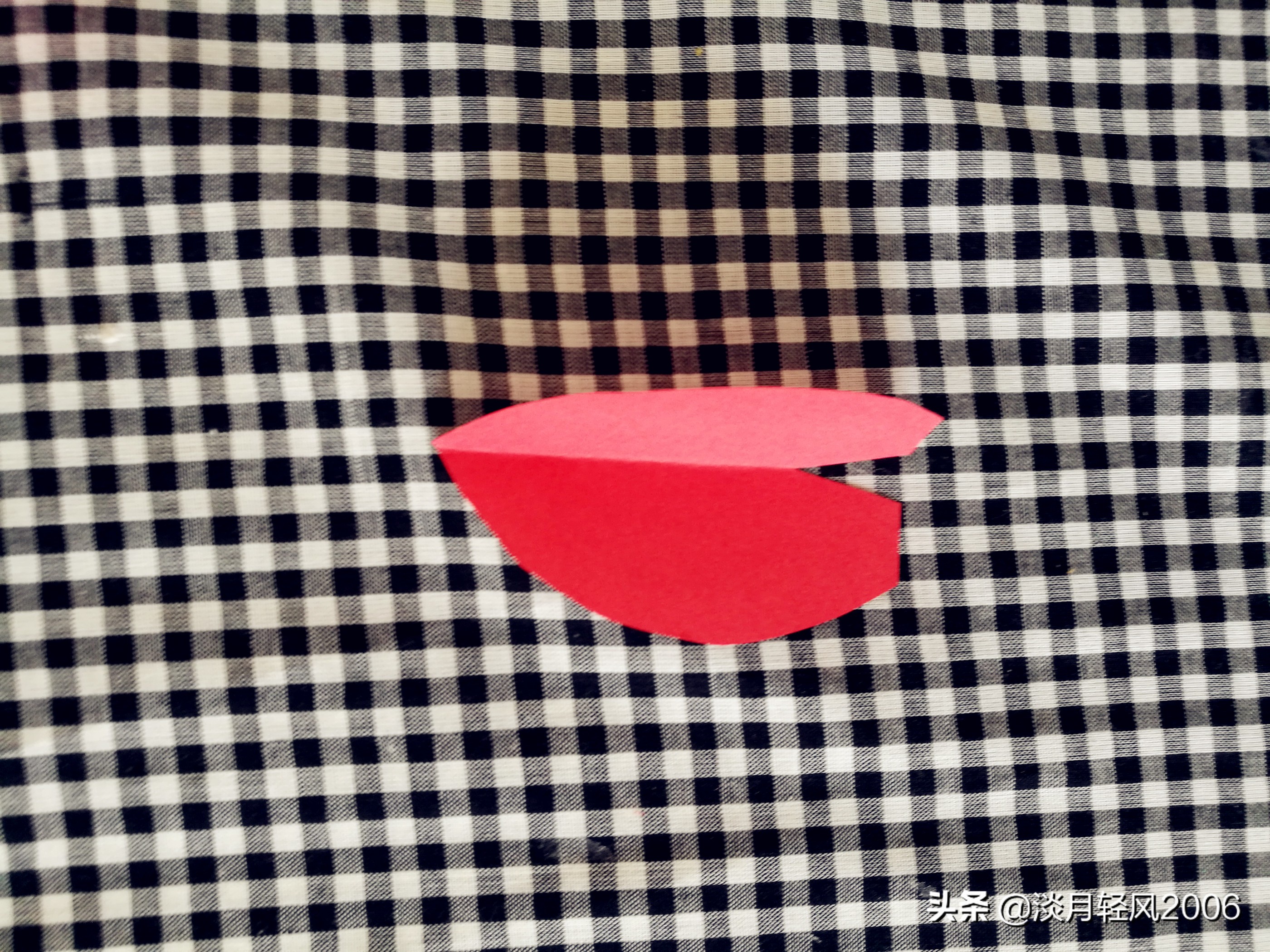 怎么用卡纸做一只可爱的小猪,最简单的手工可爱小猪制作