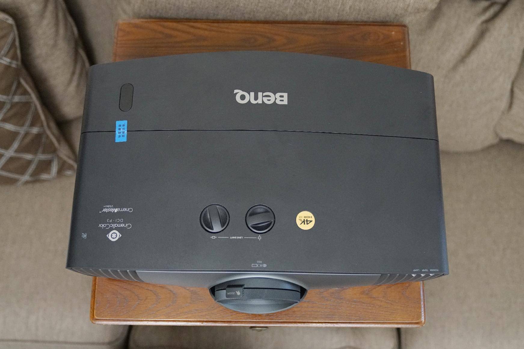 投影机家用两万,两万元的投影