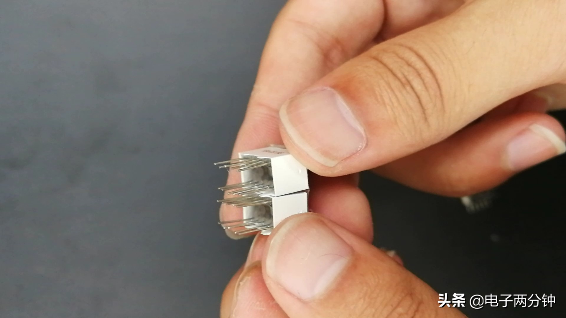 数码管内部构造是什么样的,怎么检测数码管好坏?