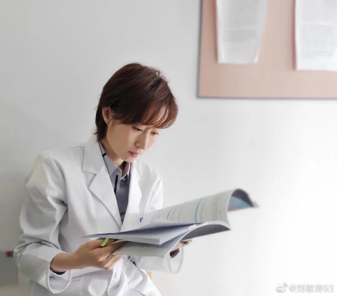 为爱息影的电视剧,为爱息影30年罕见现身