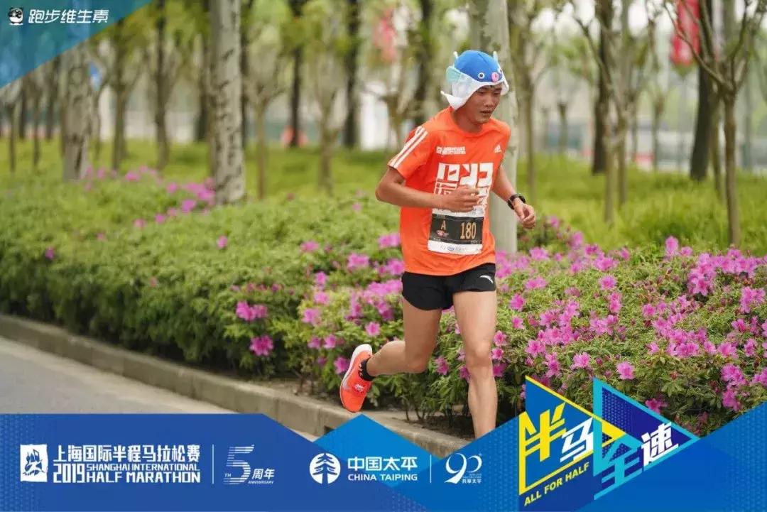 采访河豚,采访他