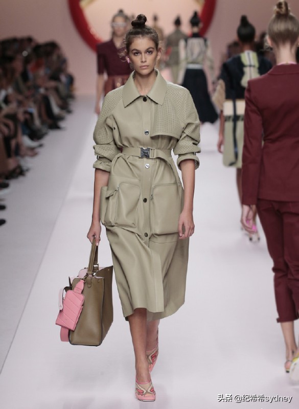 fendi秋冬大秀,fendi2019秋冬时装周