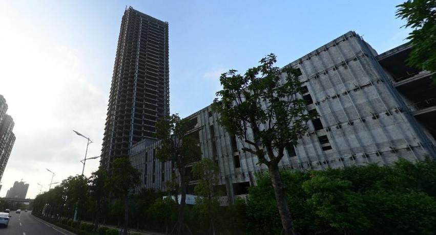 邂逅篇|近2000个日夜自救,我与烂尾楼的恩怨情仇(一)